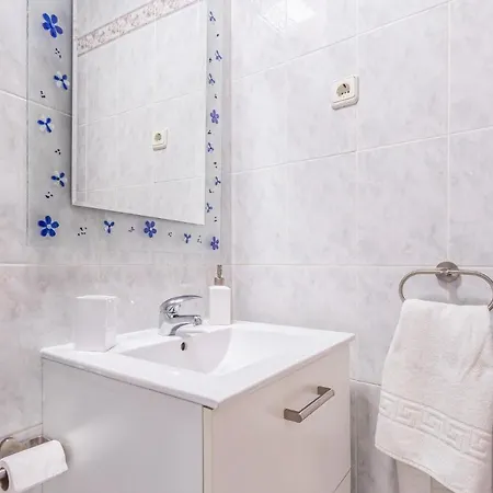 Apartment Lovely In Costa With Kitchen *